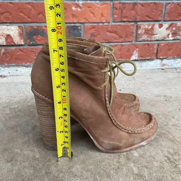 Dolce Vita Women's Tan Suede Wallabee Heel Boots Sz 7.5 - Picture 10 of 10